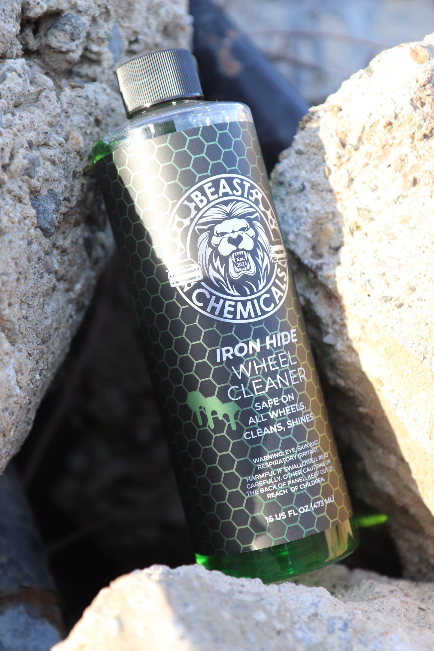 IRON HIDE-WHEEL CLEANER